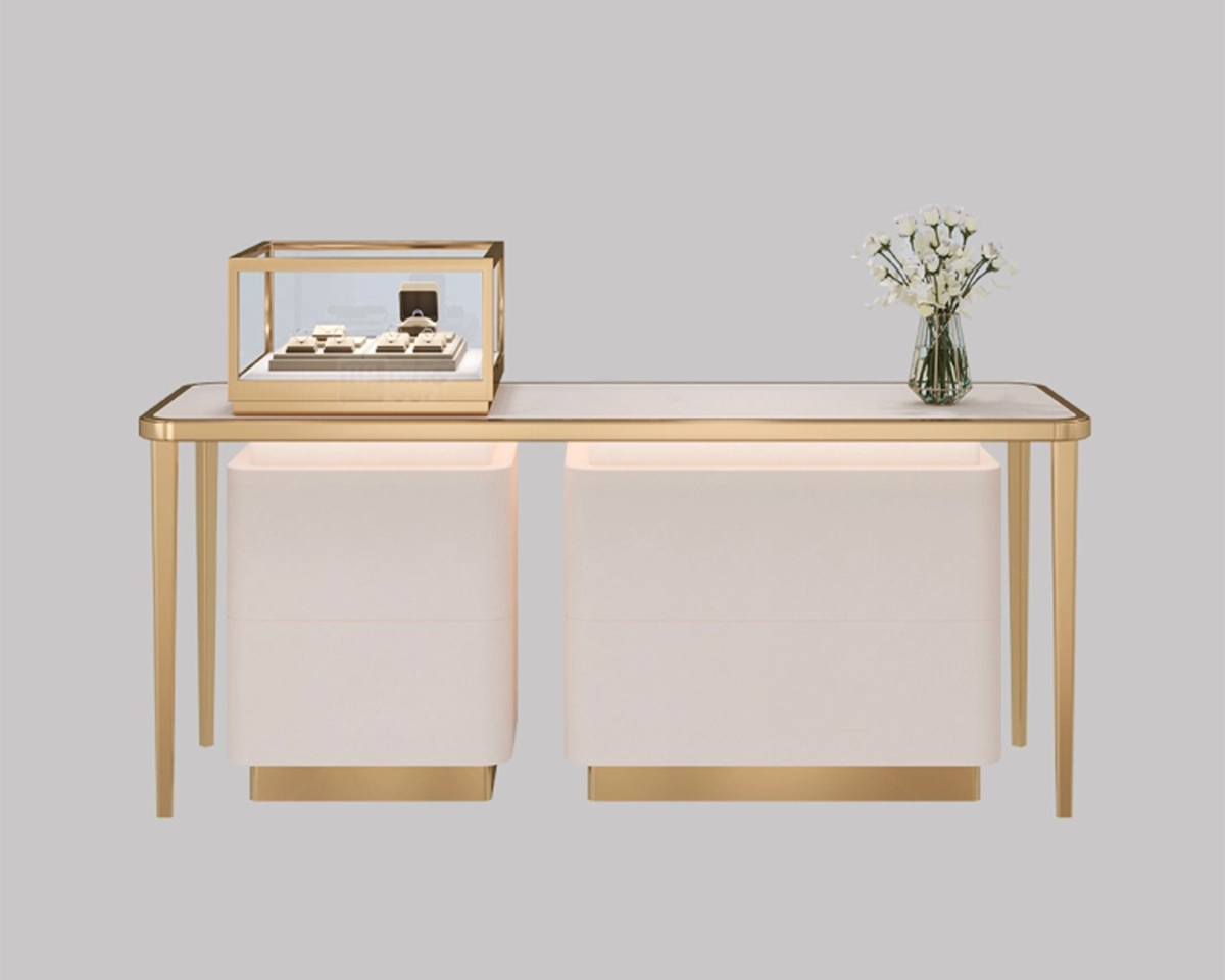 GF High-End Jewelry and Watch Luxury Negotiation Experience Table