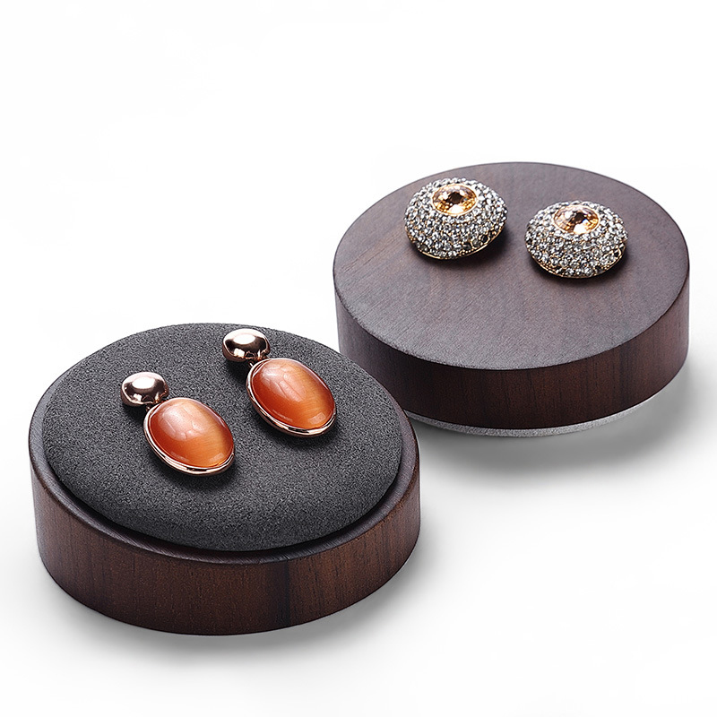 High-end display jewelry pieces