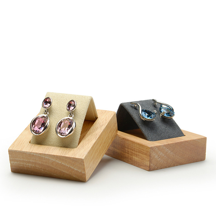 High-end display jewelry pieces