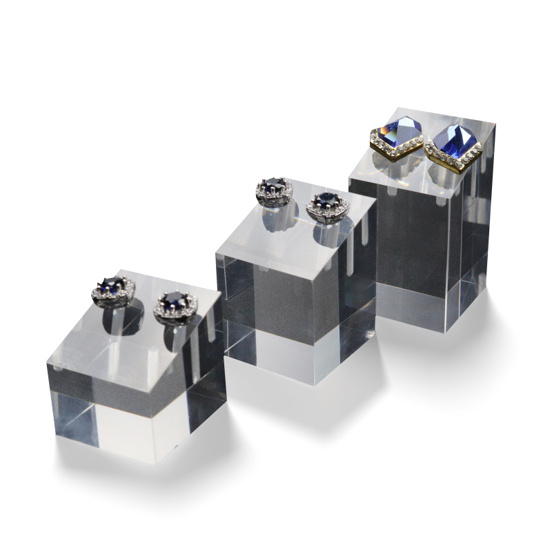 High-end display jewelry pieces